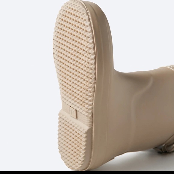 Goumi Kids Tan Rain Muddies Rainboots - Picture 4 of 7